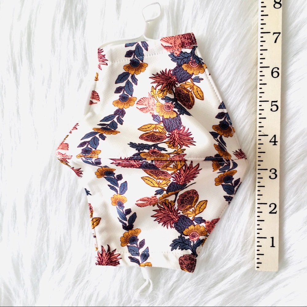 Tory Burch Wonderland Vine FALL 2020 Face Mask NEW - Picture 4 of 7